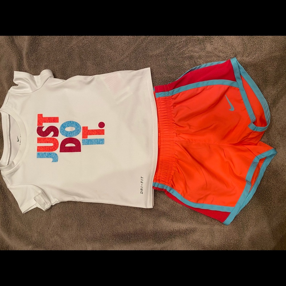 Nike pants n shirt